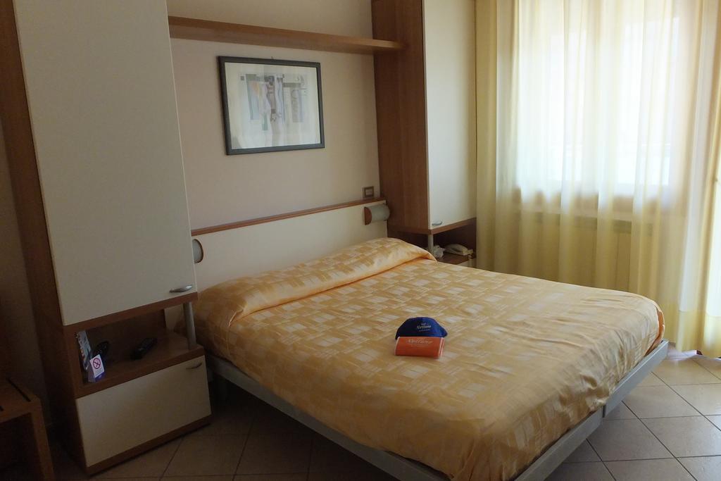 Hotel Nettuno Sottomarina Cameră foto
